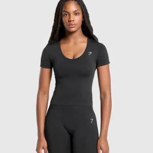 Everyday Seamless Tight Fit Crew Neck Tee